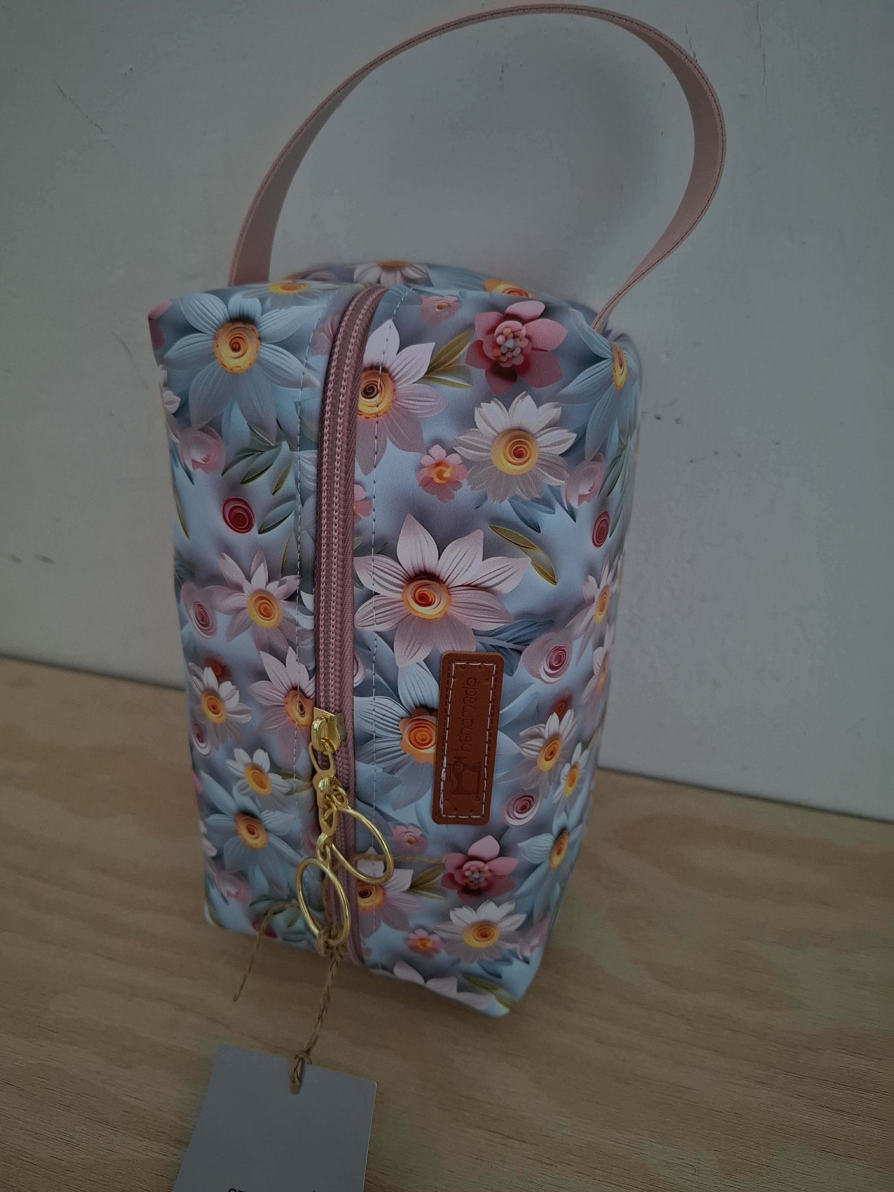 Kosmetická taška Světelé květy